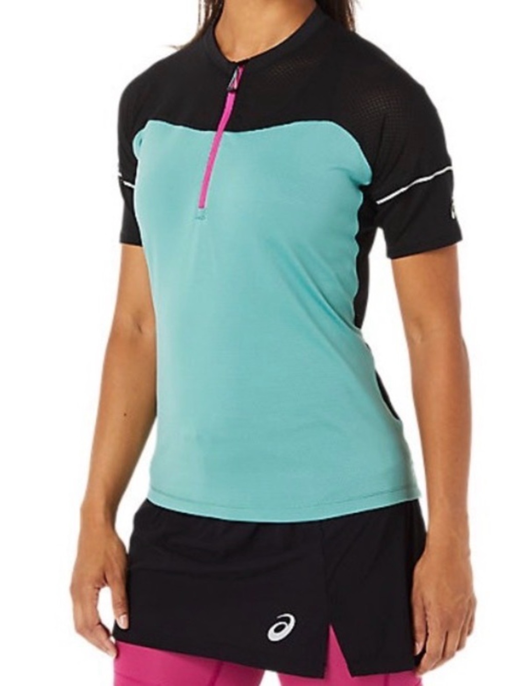 ASICS Quarter Zip Short Sleeve Fitness Top — Size Medium
